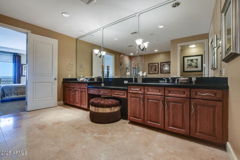 2211 2211 E Camelback Rd #506, Phoenix, AZ 85016