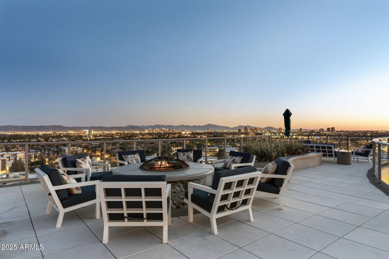 2211 Camelback Rd #1203, Phoenix, AZ 85016