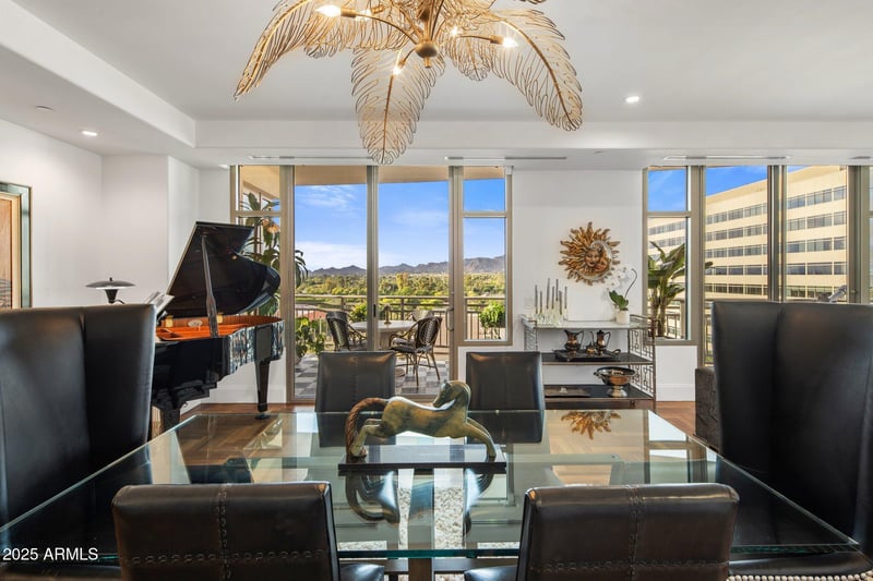 2211 Camelback Rd #902, Phoenix, AZ 85016
