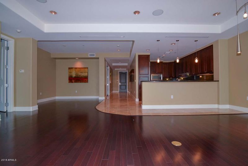 2211 E Camelback Rd #307, Phoenix, AZ 85016