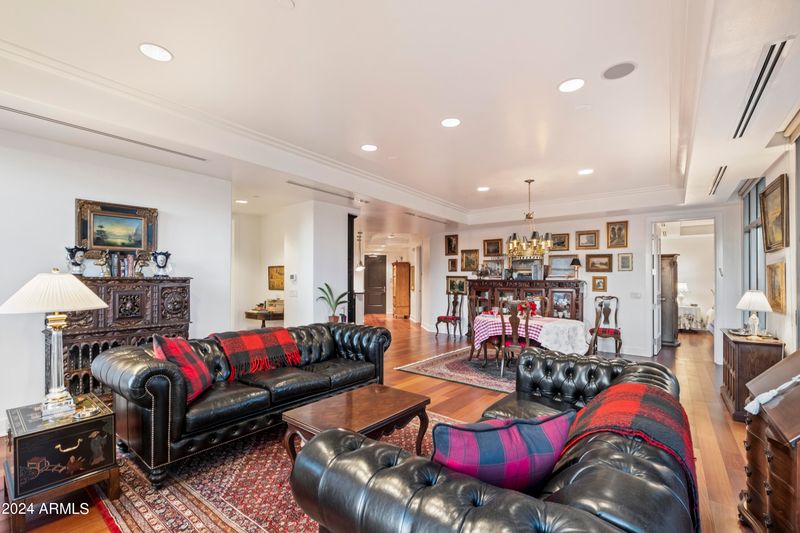 2211 E Camelback Rd #308, Phoenix, AZ 85016