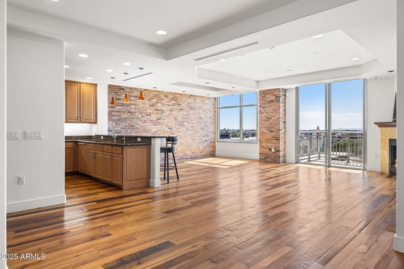 2211 E Camelback Rd #607, Phoenix, AZ 85016