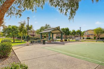 2211 E Hidalgo Ave, Phoenix, AZ 85040