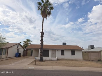 2211 W Hartford Ave, Phoenix, AZ 85023