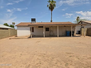 2211 W Hartford Ave, Phoenix, AZ 85023