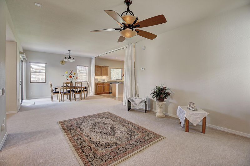 2211 W Monte Cristo Ave, Phoenix, AZ 85023