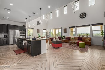 22112 59th Pl, Phoenix, AZ 85054