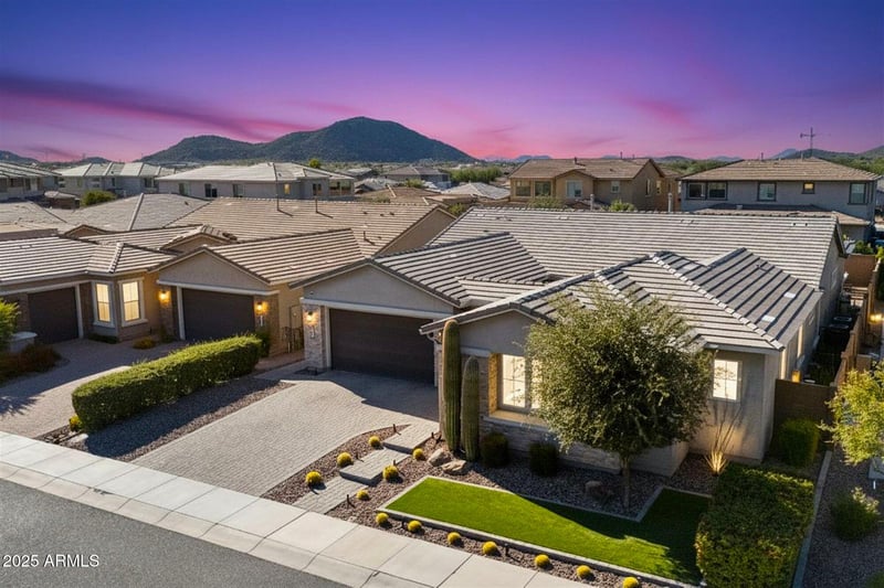 22116 31st St, Phoenix, AZ 85050