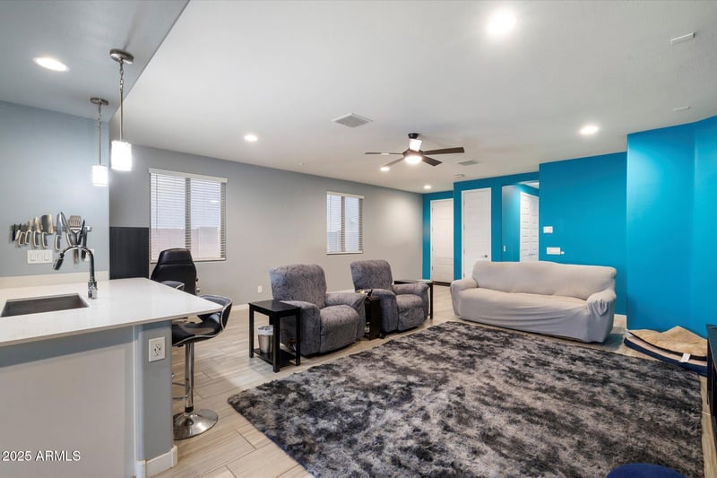 2212 Dunbar Dr, Phoenix, AZ 85041