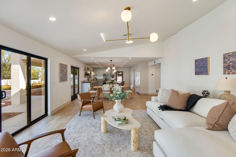 2212 E Cinnabar Ave, Phoenix, AZ 85028