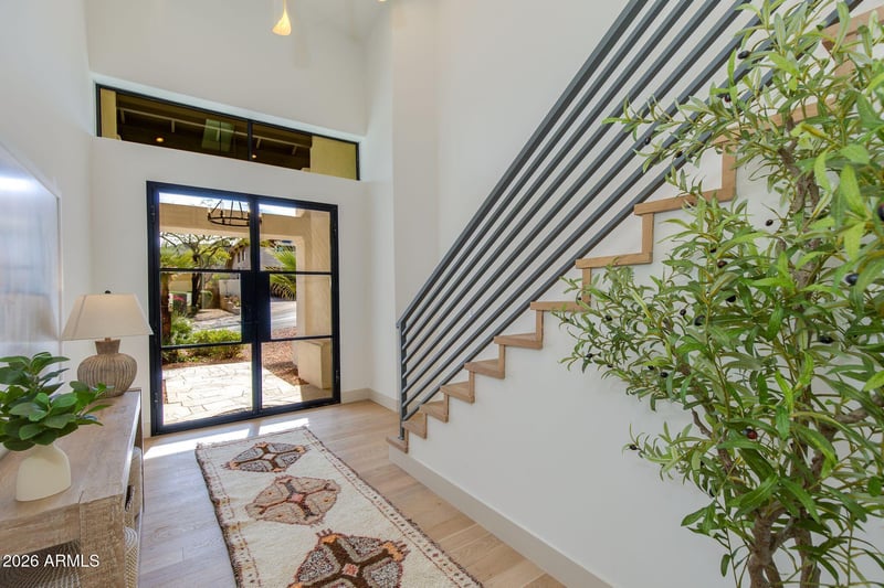 2212 E Cinnabar Ave, Phoenix, AZ 85028