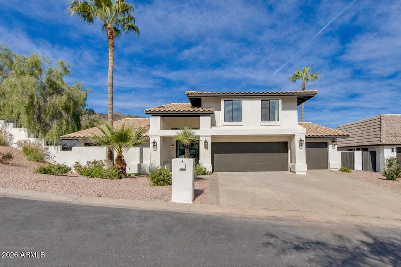 2212 E Cinnabar Ave, Phoenix, AZ 85028