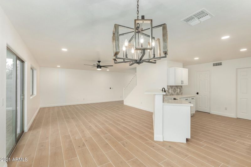 2212 E Heston Dr, Phoenix, AZ 85024