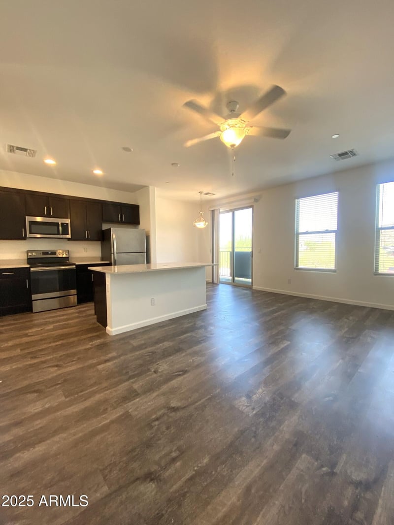22125 29th Ave #101, Phoenix, AZ 85027