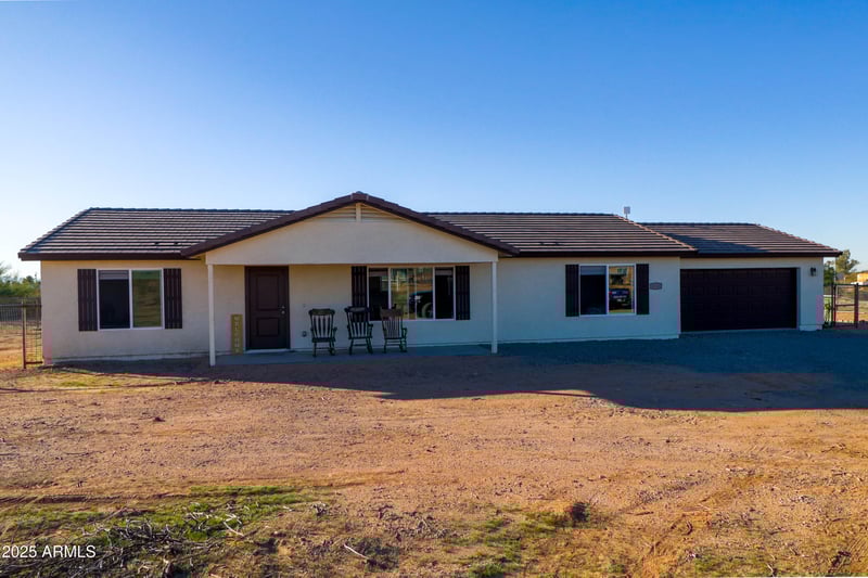 22125 Laura St, Wittmann, AZ 85361
