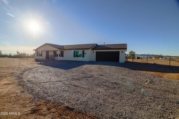 22125 Laura St, Wittmann, AZ 85361