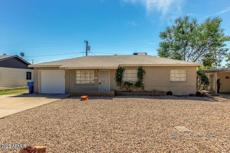 2213 Campbell Ave, Phoenix, AZ 85016