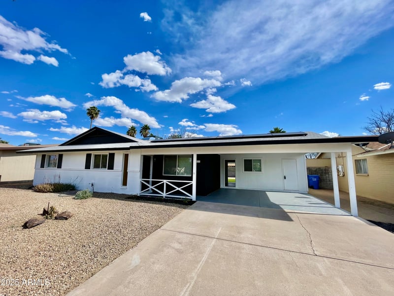 2213 Janice Way, Phoenix, AZ 85022