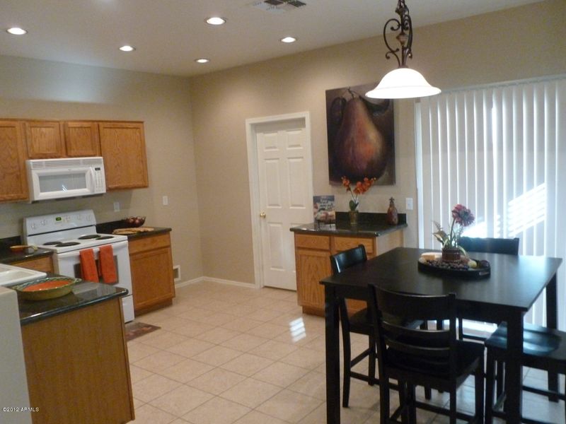 2213 N 91 Glen, Phoenix, AZ 85037