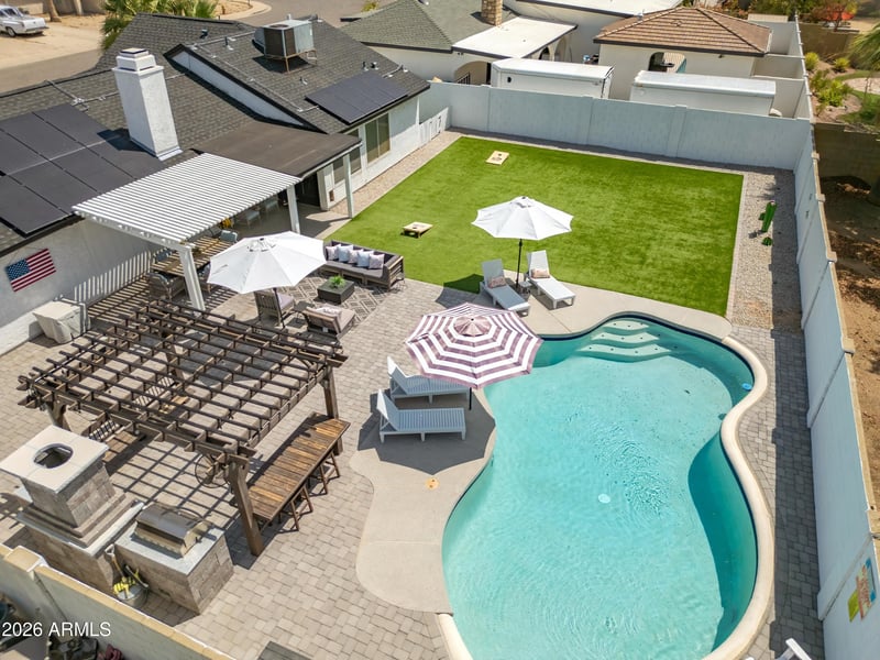 2213 Irma Ln, Phoenix, AZ 85027