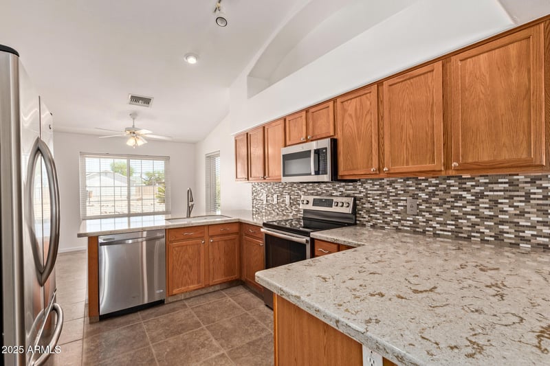 22130 89th Ave, Peoria, AZ 85383