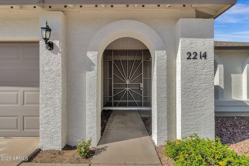 2214 E El Moro Ave, Mesa, AZ 85204