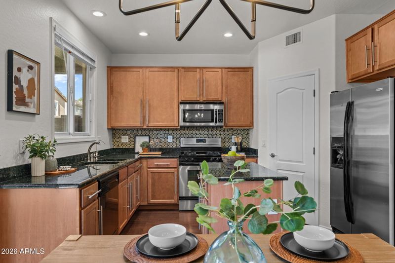 2214 E Fraktur Rd, Phoenix, AZ 85040