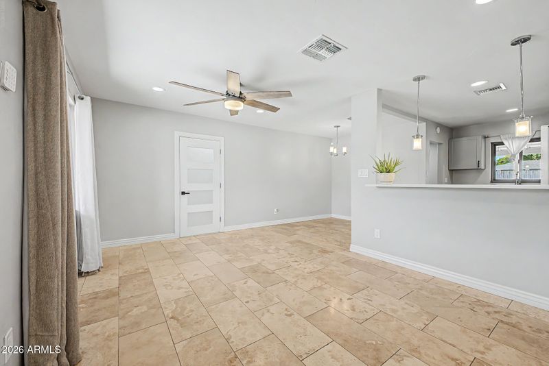 2214 E Monterey Way, Phoenix, AZ 85016