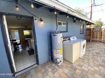 2214 Granada Dr #B, Tempe, AZ 85282