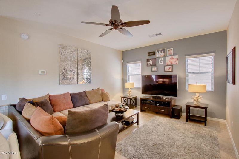 2214 W Monte Cristo Ave, Phoenix, AZ 85023