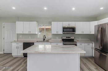 2215 21st St, Phoenix, AZ 85006