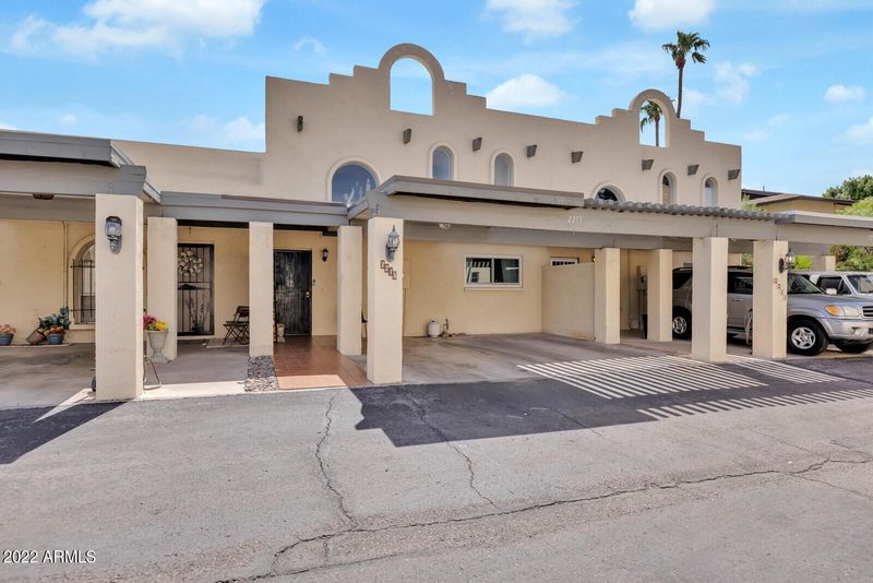 2215 E Catalina Dr, Phoenix, AZ 85016
