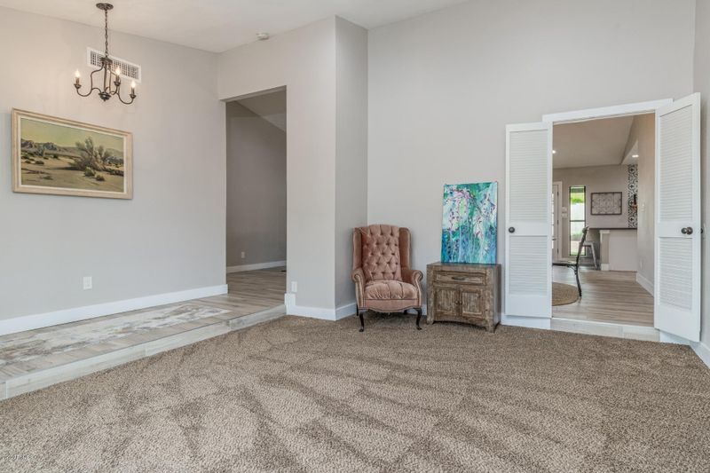 2215 E Sahuaro Dr, Phoenix, AZ 85028
