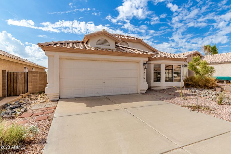2215 E Wescott Dr, Phoenix, AZ 85024