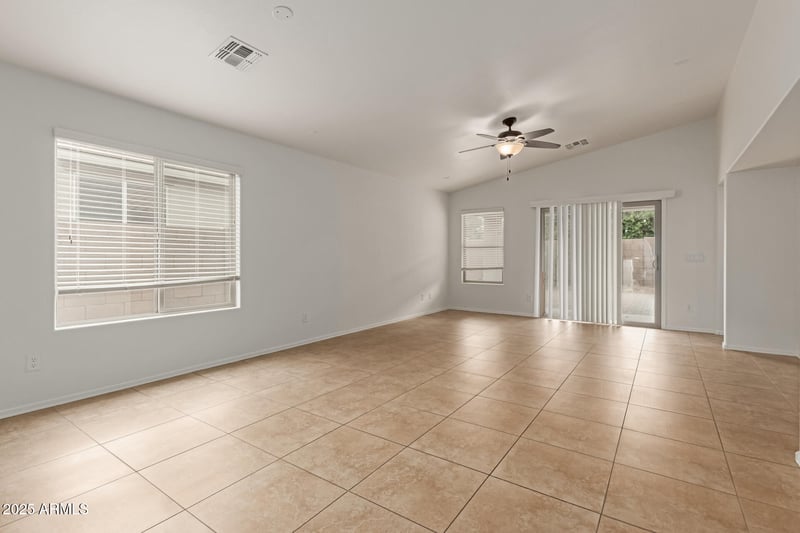 2215 Everglade Ln, Gilbert, AZ 85298