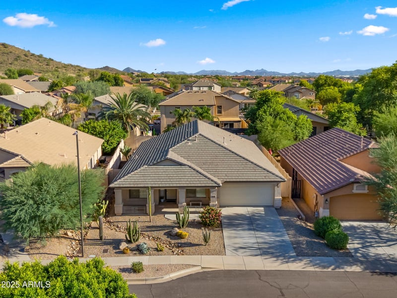 2215 Peak View Rd, Phoenix, AZ 85085
