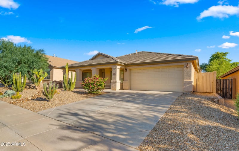 2215 Peak View Rd, Phoenix, AZ 85085