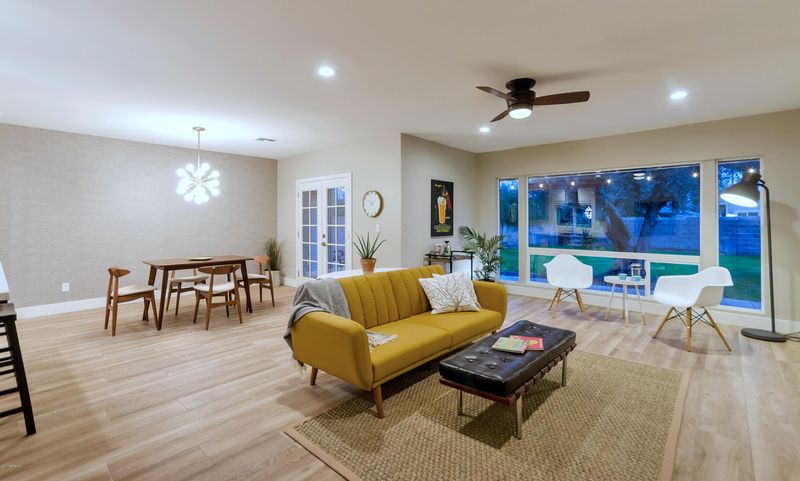 2215 W Edgemont Ave, Phoenix, AZ 85009
