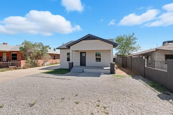 2215 Washington St, Phoenix, AZ 85009