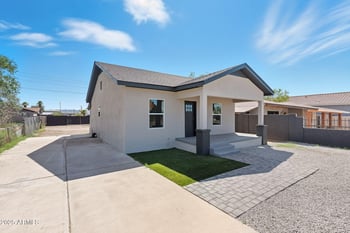 2215 Washington St, Phoenix, AZ 85009