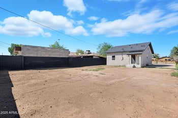 2215 Washington St, Phoenix, AZ 85009