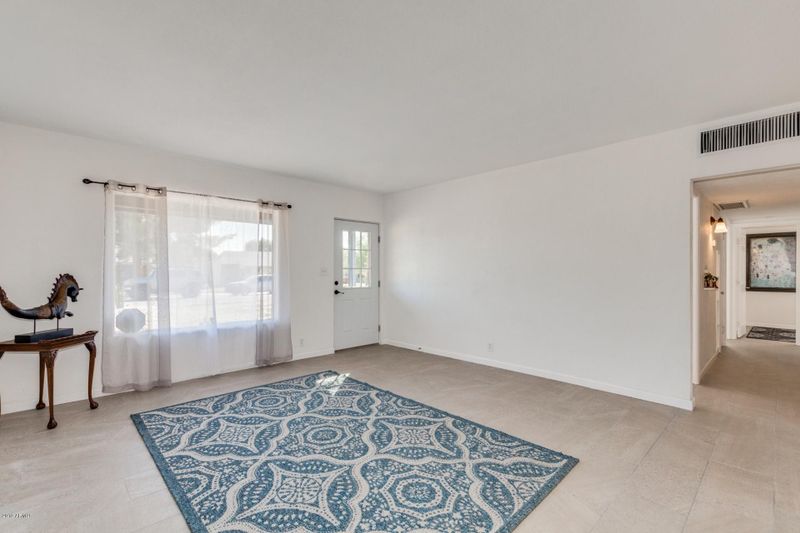 2216 E Whitton Ave, Phoenix, AZ 85016