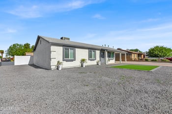 2216 N 68th Dr, Phoenix, AZ 85035