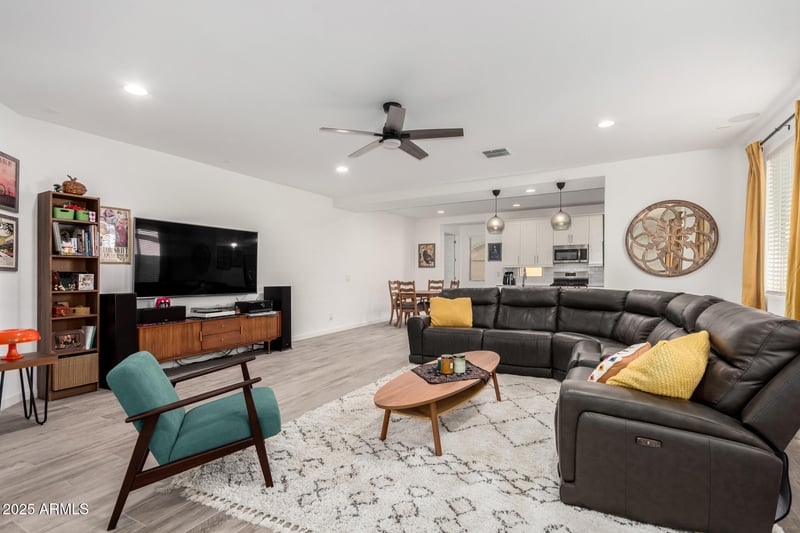 2216 Park St, Phoenix, AZ 85041