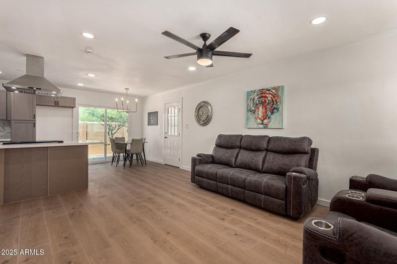 2216 Villa Maria Dr, Phoenix, AZ 85023