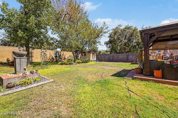 2216 W Augusta Ave, Phoenix, AZ 85021
