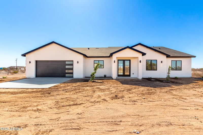 22167 Laura St, Wittmann, AZ 85361