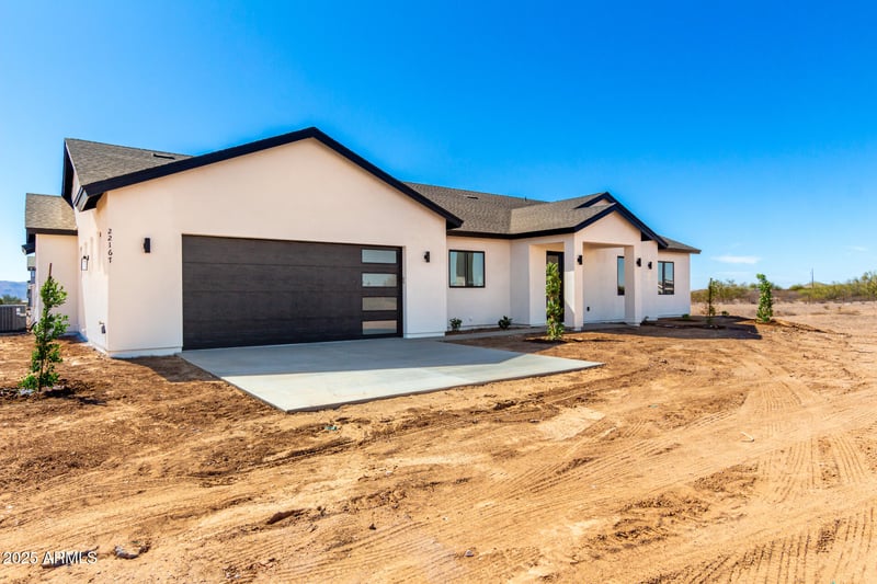 22167 Laura St, Wittmann, AZ 85361