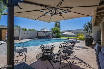 2217 Hunt Cir, Mesa, AZ 85203