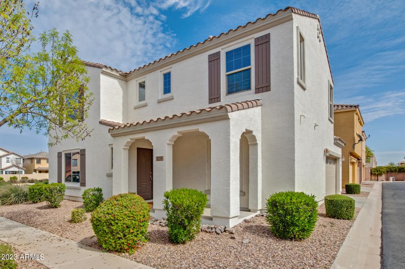 2217 S Buckaroo Trl, Gilbert, AZ 85295